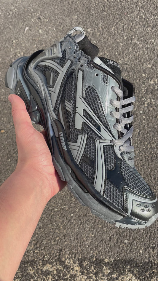 BALENCIAGA RUNNER V1 GRISE NOIRE