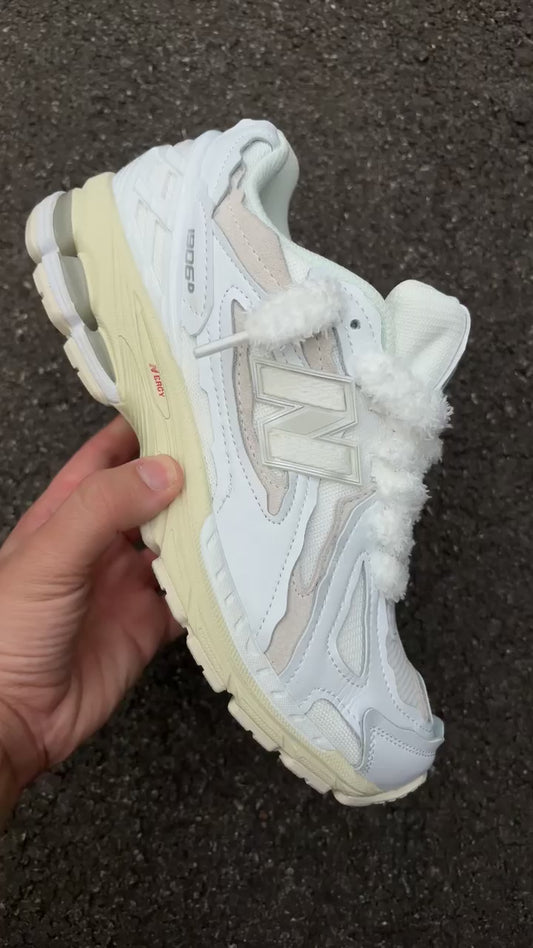 NEW BALANCE 1906R PROTECTION PACK BLANCHE