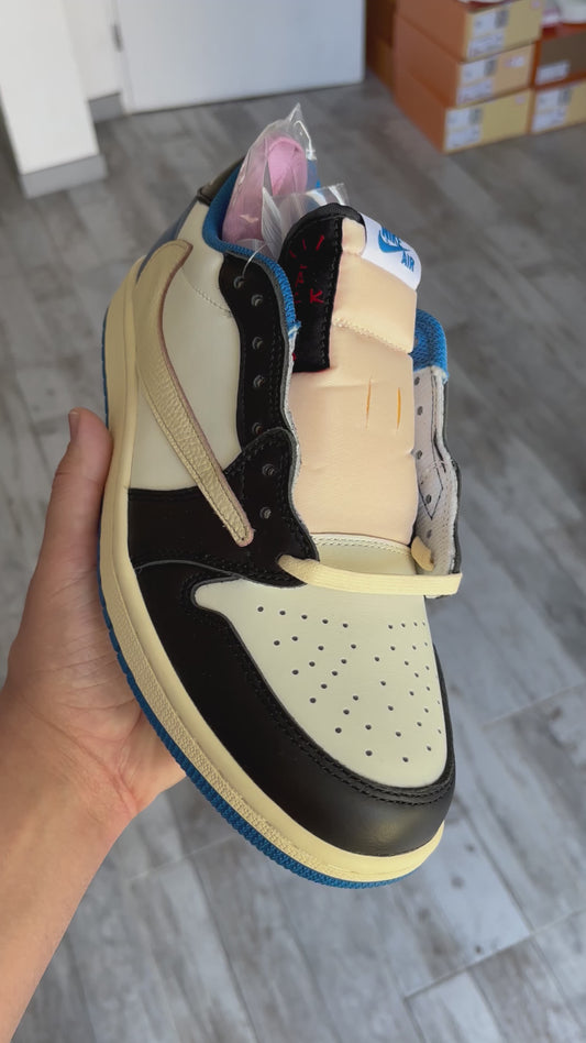 AIR JORDAN 1 TRAVIS SCOTT FRAGMENT
