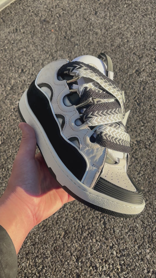 LANVIN CURB BLANCHE NOIRE