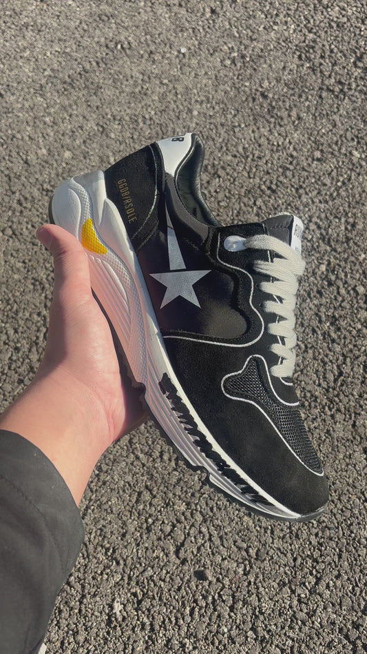 GOLDEN GOOSE RUNNING NOIRE ARGENTÉE BLANCHE